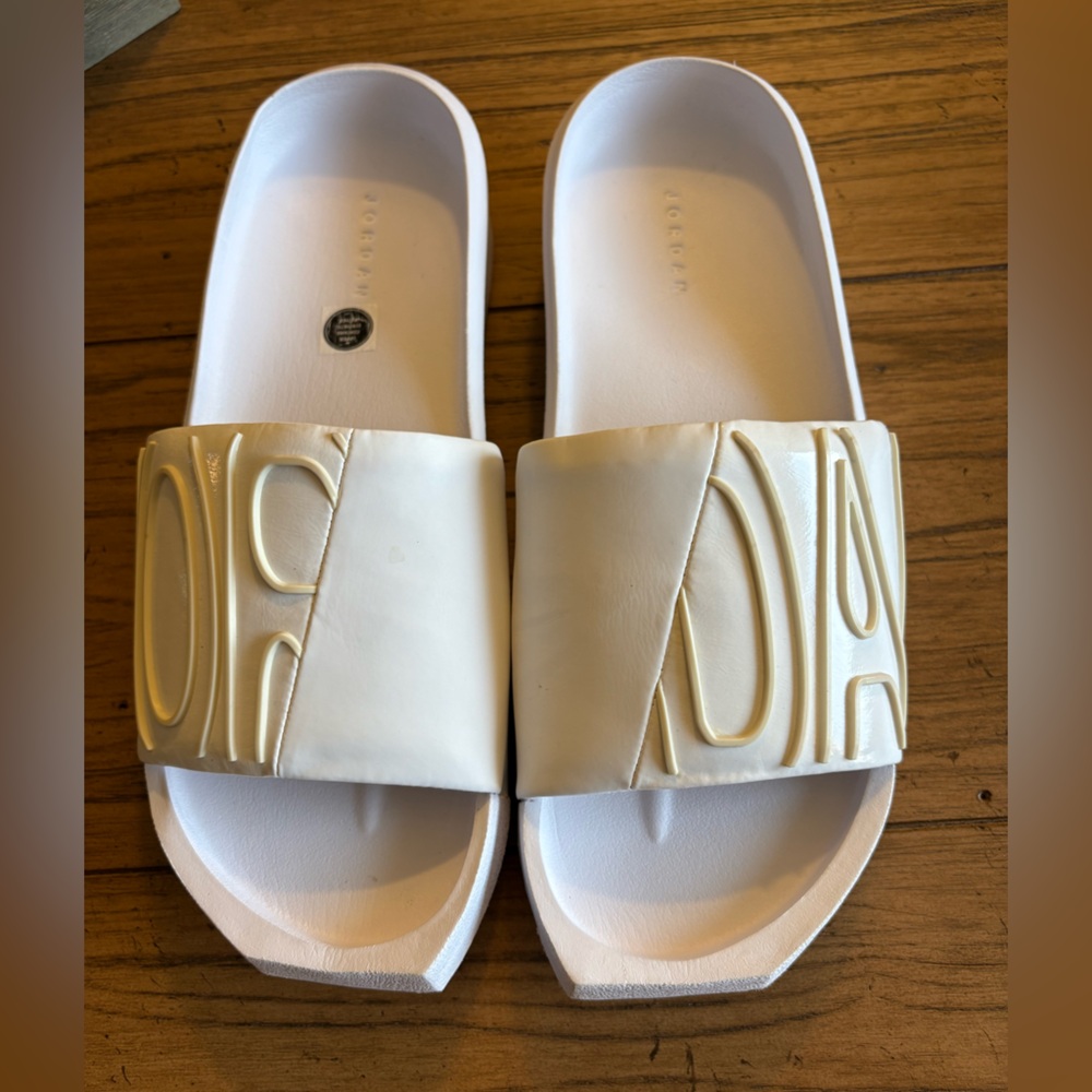 Like New!! Nike Jordan Nola Sliders In White Size 8